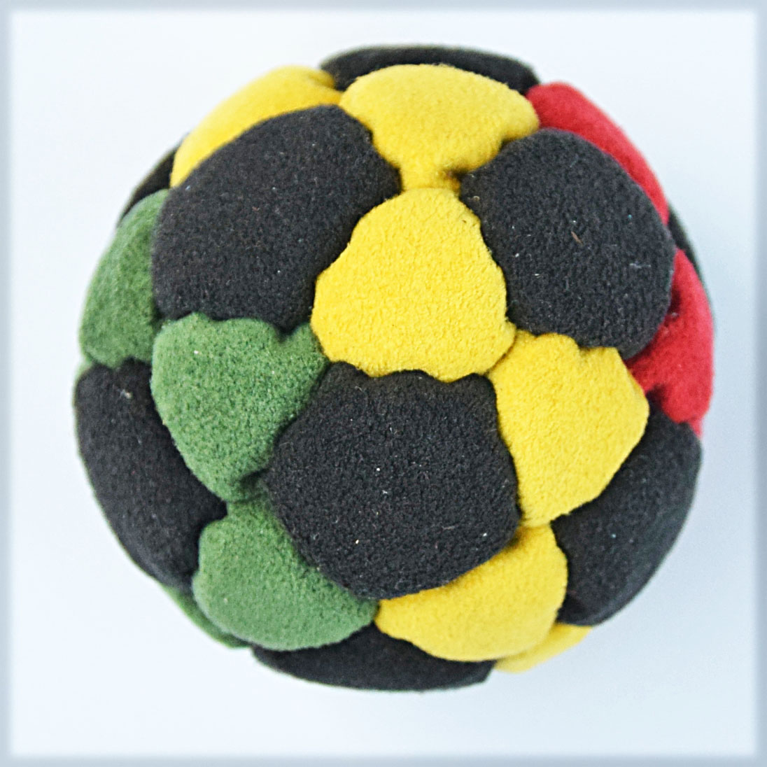 ITS RIDIC Yellow 2Nd Generation Spiral Pellet Filled 32-Panel Hacky Sack Footbag Purple 